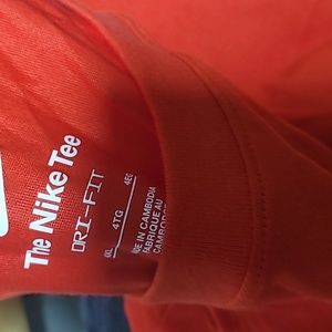 4xl nike shirt new no tags